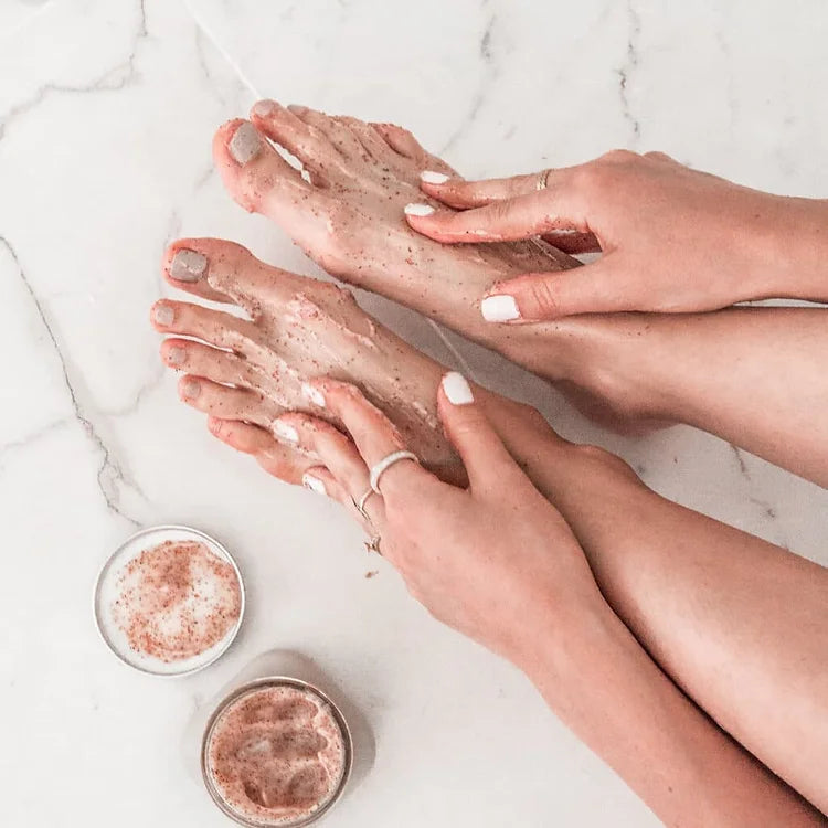EIGHT.OLD Foot Scrub